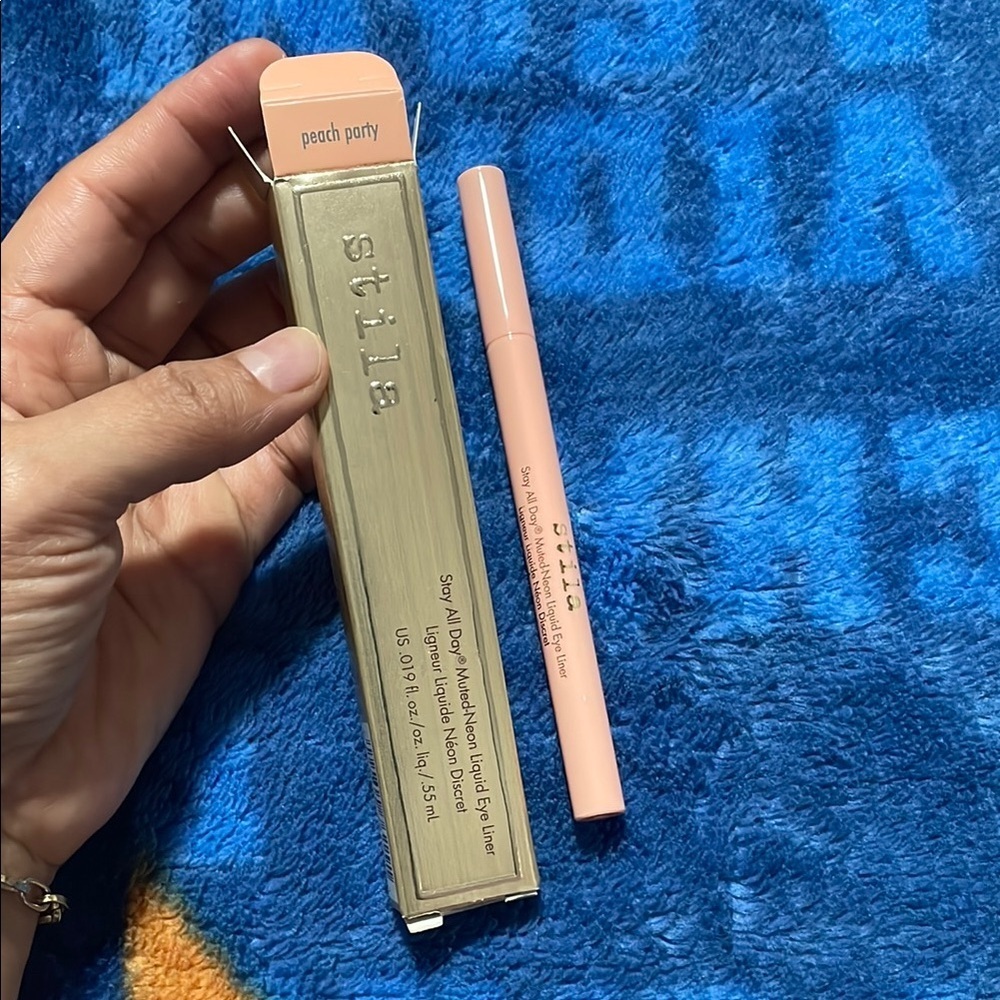 Stila Peach Party Liquid eyeliner